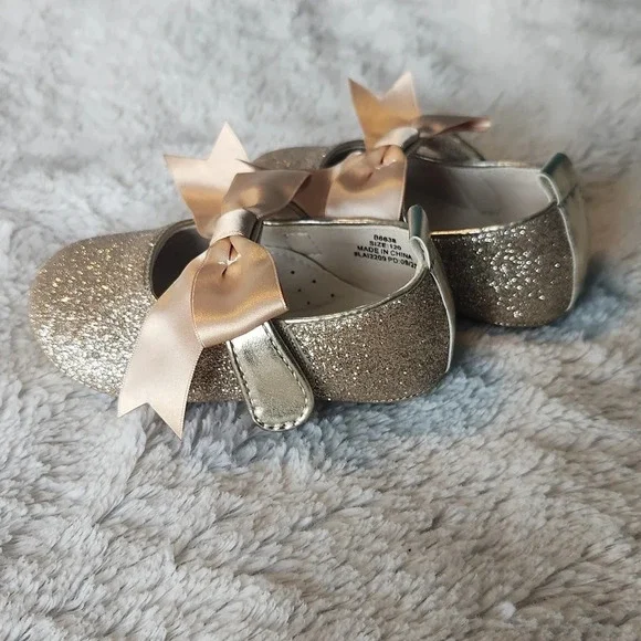 Felix & Flora Sparkle Gold Shoes - Picture 3 of 11